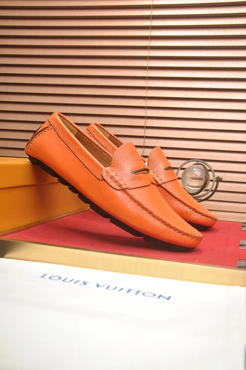 Men's men's shoes 💰420💶 [LV Doudou shoes] (water-dyed cowhide lining) new model is on the market, available on the official website. The new Doudou shoes are processed into single-color materials, and the uppers are made of imported horsehide leather. The body of the shoe is fully hemmed with mark thread, and is lined with imported original cowhide leather. The elegant shoe shape is super suitable for all-matching, and the size is 38-44.